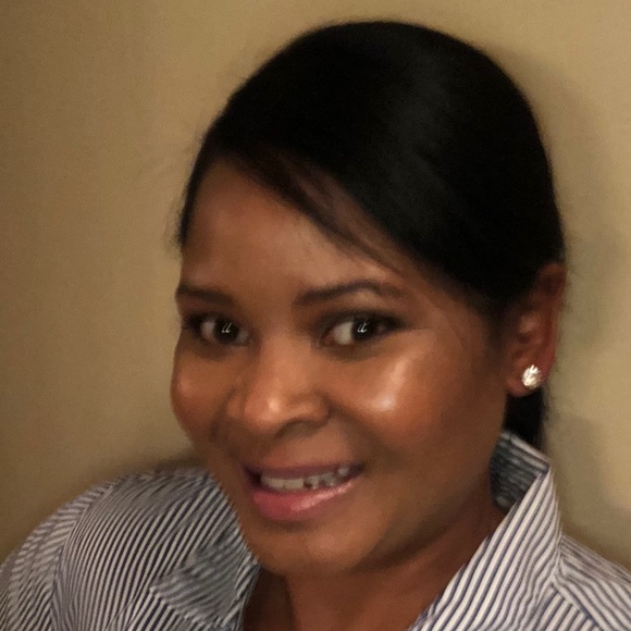 Meet your Posher, Esther - Picture 1 of 1